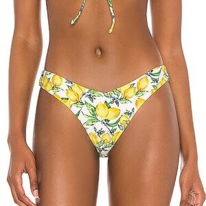 WeWoreWhat Delilah Bikini Bottom Lemon Print - Size Medium